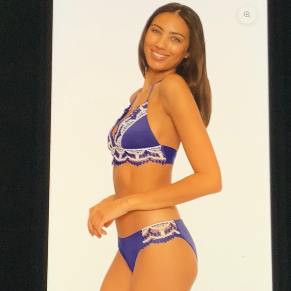 BECCA 2pc Bikini DELILAH Halter Top & Bottom. NWT - Picture 4 of 11